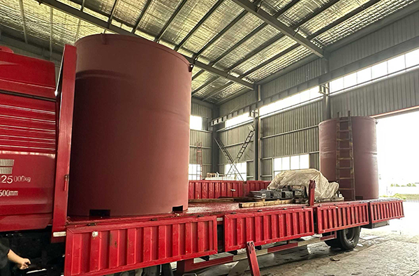 兩臺(tái)大功率氣體分解爐發(fā)往江蘇!